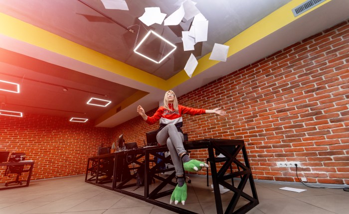 Podiatrist Recommended Top 10 Comfortable At-Home Pandemic&nbsp;Slippers!