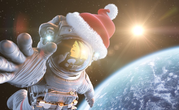 Exporting Christmas to Planet&nbsp;Z.77b